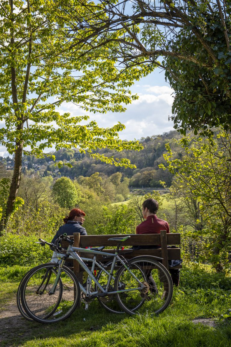 Cyclists along Avon and Kennet Canal